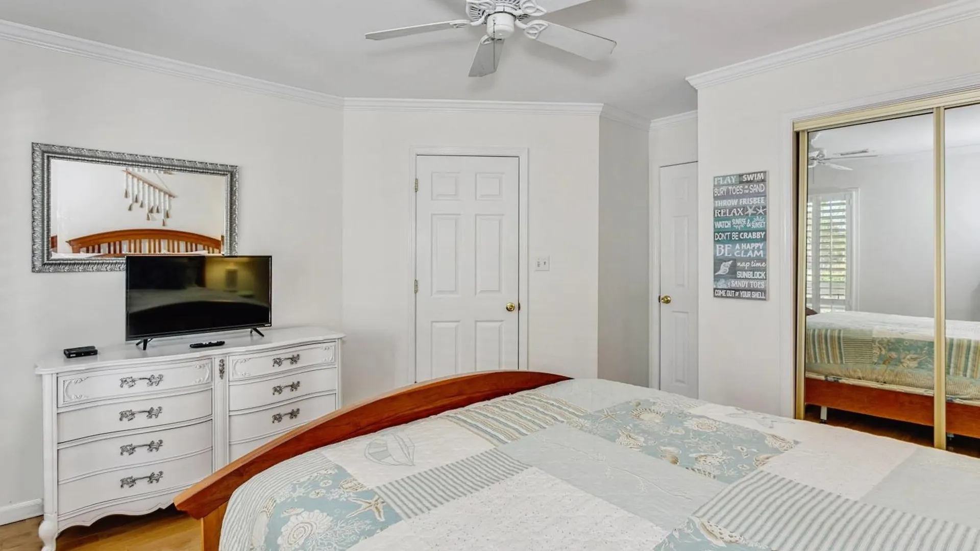 Walk 2 Beach Golf Dining & More -Sleeps 12 Destin