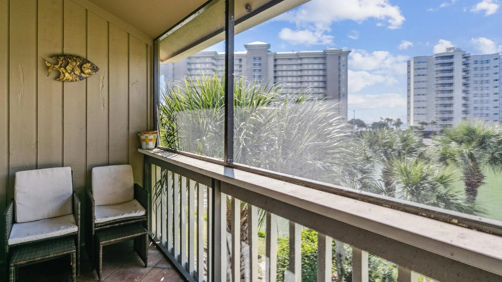 Walk 2 Beach Golf Dining & More -Sleeps 12 Destin 0*,  United States