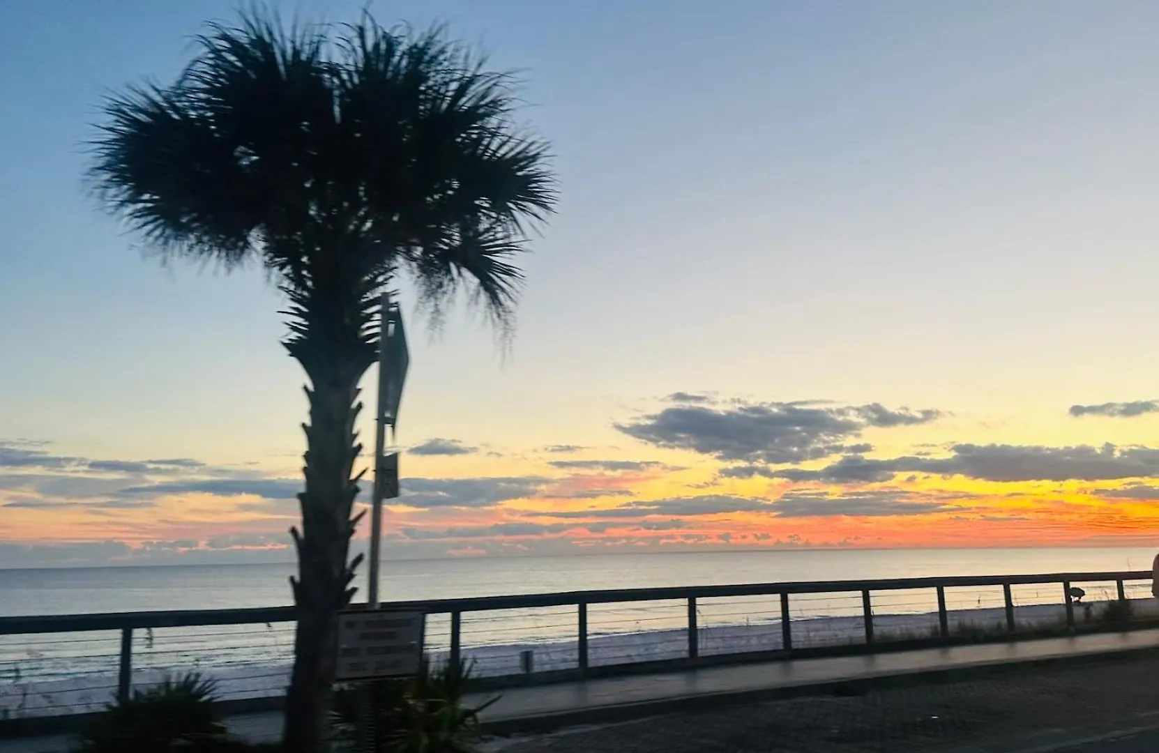 Walk 2 Beach Golf Dining & More -Sleeps 12 Destin