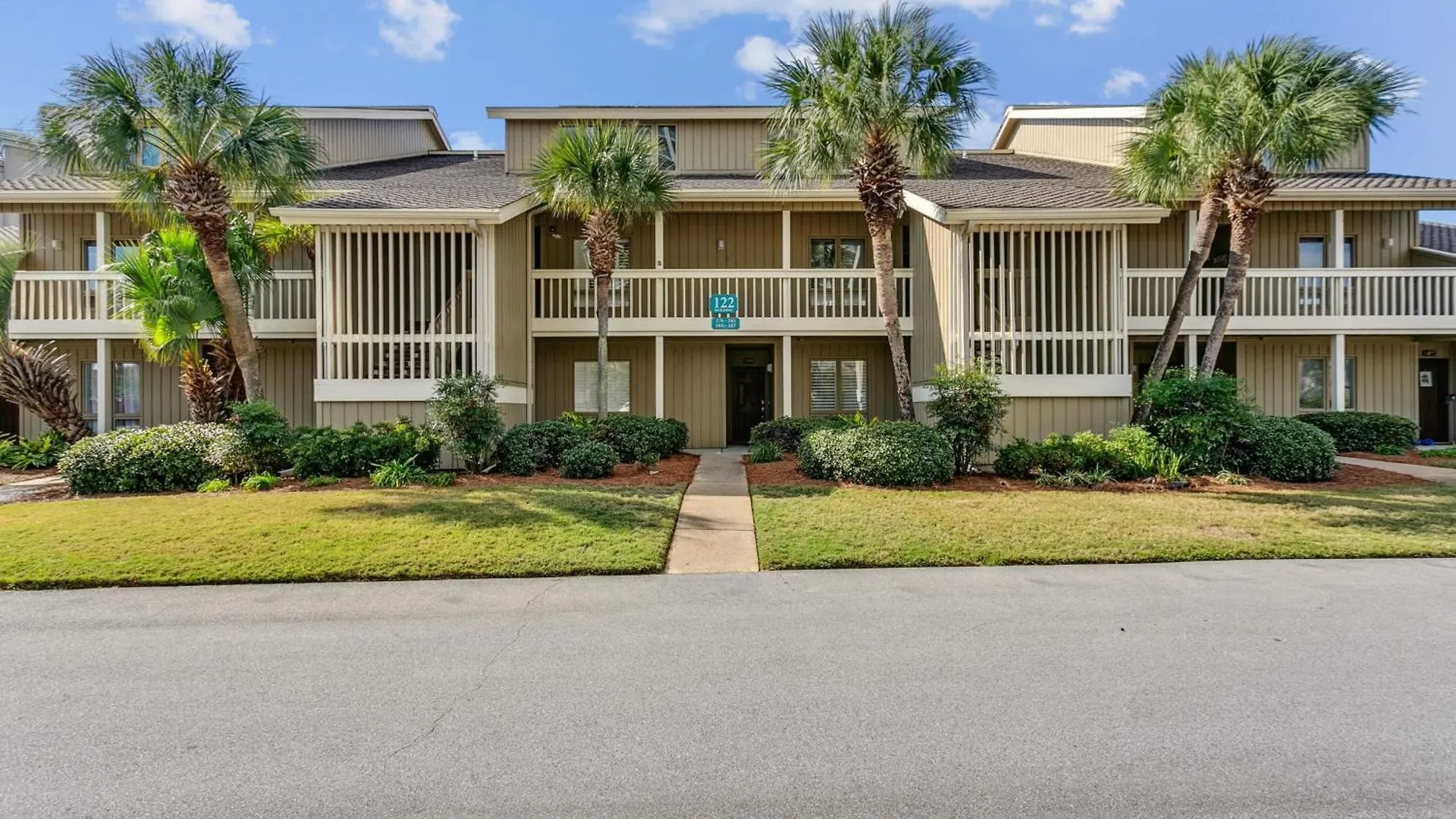 Holiday home Walk 2 Beach Golf Dining & More -Sleeps 12 Destin