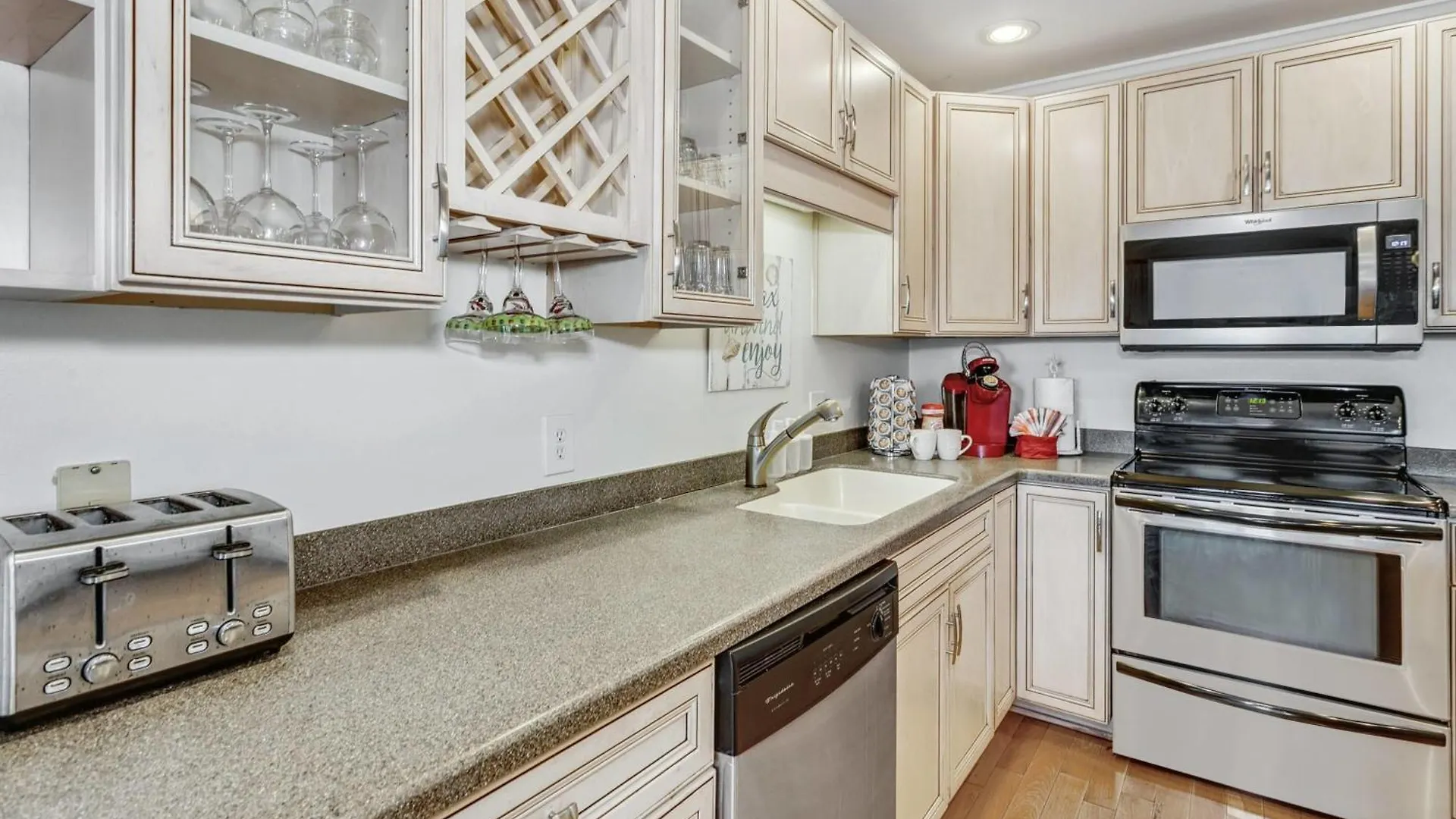 Holiday home Walk 2 Beach Golf Dining & More -Sleeps 12 Destin